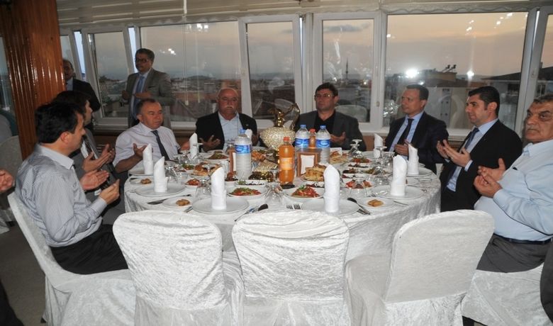 Bafralı Çiftçiler İftarda Buluştu