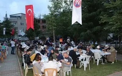 Bafra Belediyesi Halk İftarları Yoğun Katılımla Gerçekleşiyor