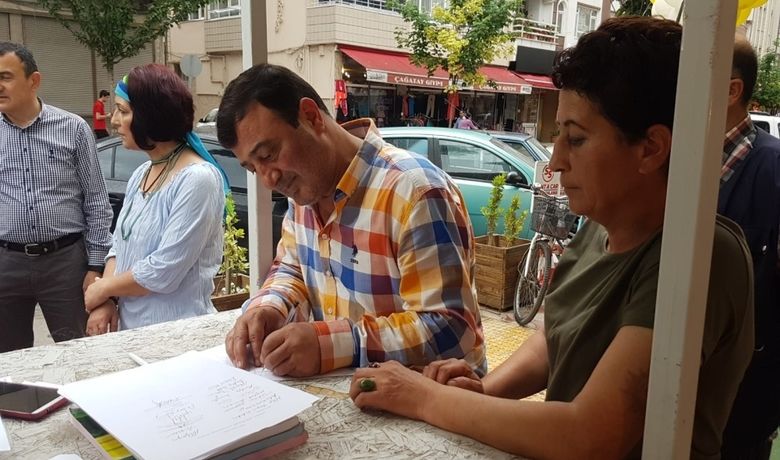 Gençlik Caddesi İçin İmza Kampanyası