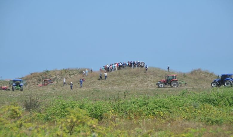 Arazi Anlaşmazlığında Sular Durulmuyor İki MahalleHalkı Karşı Karşıya Geldi, Silahlar Konuştu