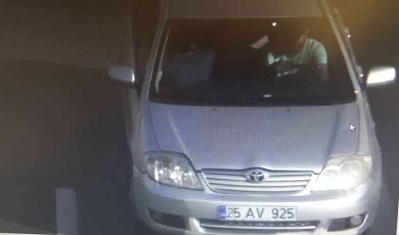 Hakkındaki Hapis Cezası NedeniylePolisi Görünce Kaçan Şahıs Yakalandı - Samsun’un Bafra ilçesinde hakkında 2 yıl kesinleşmiş cezası bulunan şahıs, polisi görünce otomobili bırakıp kaçtı. Yakalanan şüpheli tutuklanarak cezaevine gönderildi.