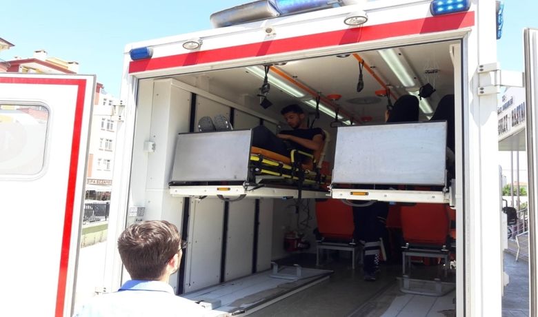 Samsun Valiliğinden Zehirlenme Açıklaması OlayHakkında Adli Ve İdari Tahkikat Başlatıldı - Samsun Valiliği, 19 Mayıs ilçesinde özel bir yurtta kalan 118 öğrencinin zehirlenme şüphesiyle hastaneye kaldırılması olayıyla ilgili 29 hastanın tedavisinin devam ettiğini, zehirlenme vakalarıyla ilgili adli ve idari tahkikat başlatıldığını açıkladı.