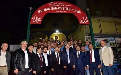 Başkan Şahin: "Kentsel Dönüşümle Samsunumuzu Yeniliyoruz" Samsun Büyükşehir Belediye Başkanı Zihni Şahin: "50 Ve 100 Yıllık Planlarla İnsan Dostu, Çevre Dostu, Estetik, Katılımcı, Müreffeh Bir Samsun Hedefliyoruz"