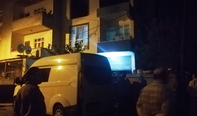 Bir Çocuk Annesi İntihar Etti - Samsun’un Bafra ilçesinde silahla intihar eden bir çocuk annesi kadın hayatını kaybetti.