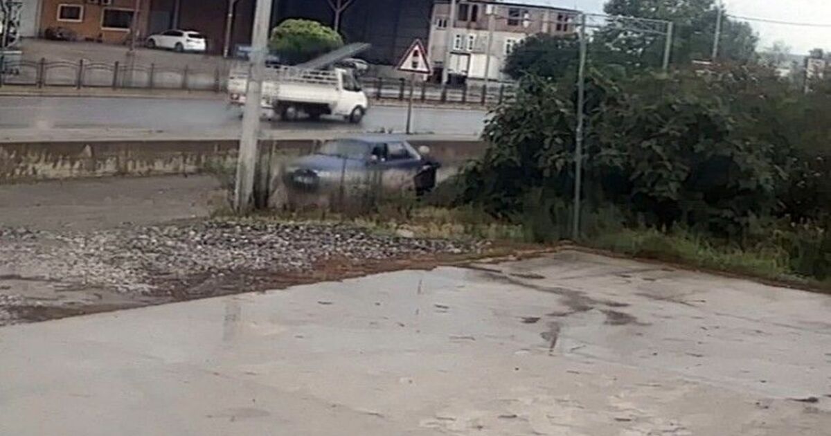 Ölesiye Dövülen Yaşlı Adamın Görüntüsü Kamerada