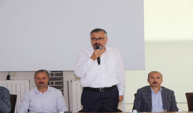 Başkan Kılıç: "Mezarlık İşlemleri Ücretsiz Olacak" - Bafra Belediye Başkanı Hamit Kılıç, "Belediyemiz Mezarlıklar Müdürlüğümüze bir ücret ödenmekte ve biz o ücreti kaldıracağız. Sonuçta bu ücreti veren oluyor, veremeyen oluyor. Birinden alıp, birinden almamak olmaz. Biz alacağımız meclis kararımız ile bu işlemleri ücretsiz olarak yerine getireceğiz” dedi.