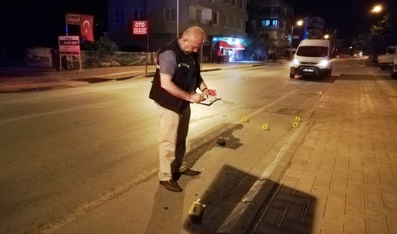 Minibüs Kurşunlamaya 3 Gözaltı - Samsun'un Bafra ilçesinde bir minibüsü kurşunladıkları iddiasıyla 3 kişi gözaltına alındı.