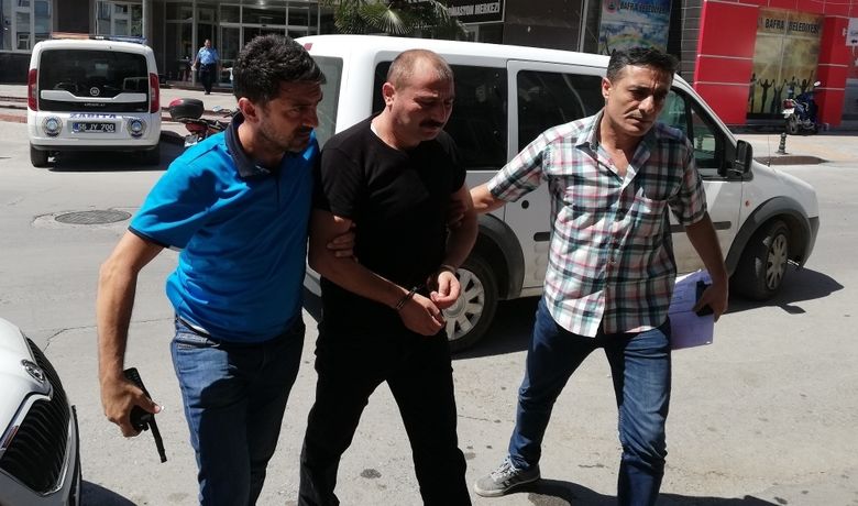 Gasp Olayına Karışan Cezaevi Firarisi Yakalandı - Samsun'un Bafra ilçesinde yağma ve gasp suçundan aranan şahıs, polis ekiplerince yakalandı.