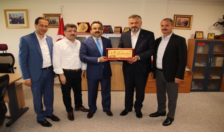 Başkan Kılıç'ın Ankara Temasları - Bafra Belediye Başkanı Hamit Kılıç, Ankara’da sürdürdüğü ziyaretler ve görüşmelerine devam ediyor.