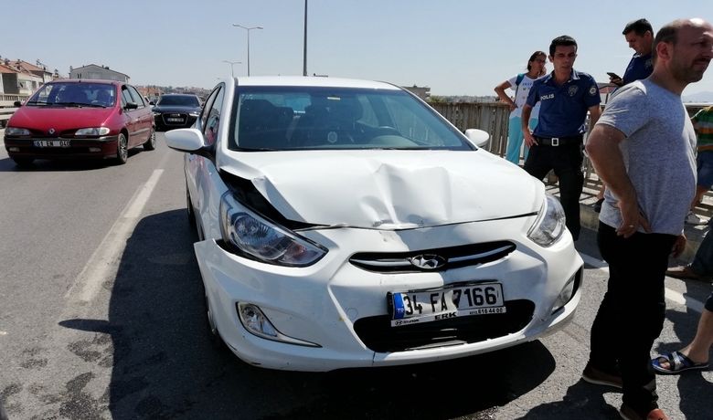 Samsun'da Zincirleme Trafik Kazası: 3 Yaralı - Samsun’da 4 aracın karıştığı zincirleme kazada biri çocuk 3 kişi yaralandı.