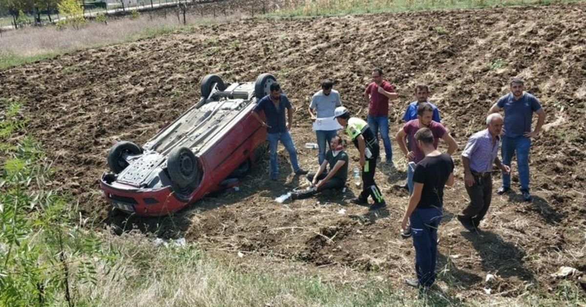 Mezar Ziyaretine Giderken Kaza Yaptılar: 2 Yaralı