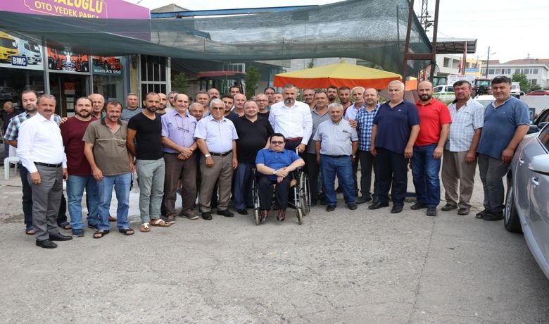 Başkan Kılıç, SanayiEsnafının Problemlerini Dinledi - Bafra Belediye Başkanı Hamit Kılıç, yoğun çalışma programlarının yanında, ilçede bulunan esnafların davetlerini de geri çevirmiyor.