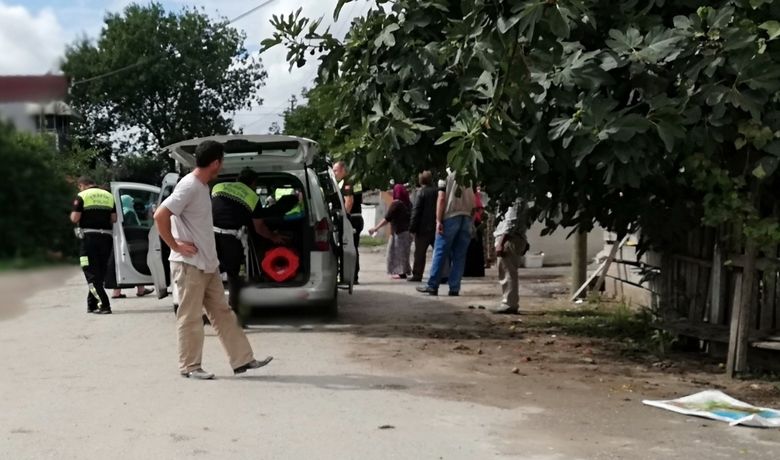 Akrabalar Arasında Çıkan Kavgada 4 Kişi Yaralandı - Samsun’un Bafra ilçesinde akrabalar arasında çıkan kavgada 4 kişi sopa ve bıçak darbeleriyle yaralandı.