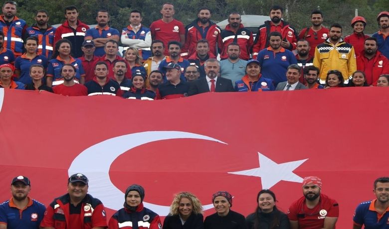 Umke’den Kapıkaya'da Bölge Kampı Ve Tatbikat - Samsun İl Sağlık Müdürlüğü Afetlerde Sağlık Hizmetleri Birimi organizasyonuyla 18-20 Eylül tarihleri arasında Ulusal Medikal Kurtarma Ekibi (UMKE) bölge tatbikatı gerçekleştirildi.