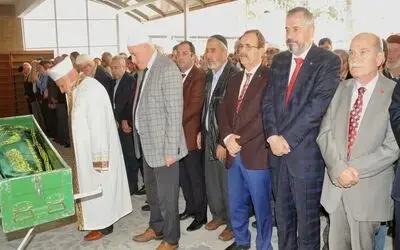 Başkan Şahin, Kaşıkçı'nın Cenazesine Katıldı