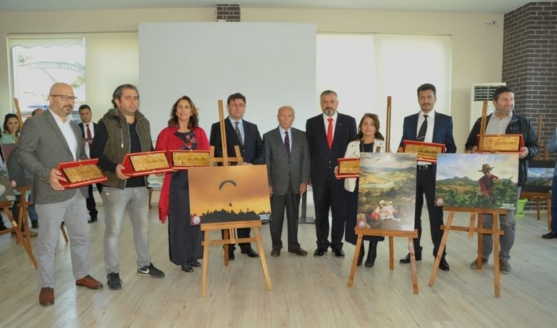 2. Kapıkayafest Fotoğraf Yarışması Açıldı - Bafra Belediyesinin ev sahipliğini yaptığı 2. Kapıkaya Uluslararası Doğa Sporları ve Kültür Festivali, bünyesinde düzenlenen fotoğraf yarışması sonunda ödüle ve sergilemeye layık görülen fotoğraflardan oluşan Kapıkayafest sergisinin açılışı yapıldı.