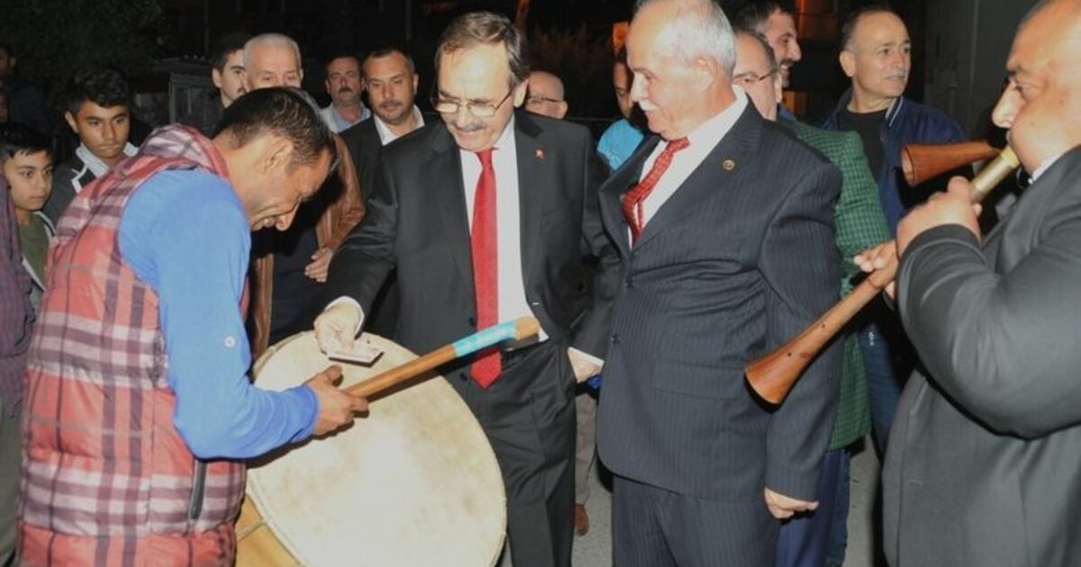 Bafra’da Cumhuriyet Kutlamasında Başkan Şahin’e Büyük İlgi
