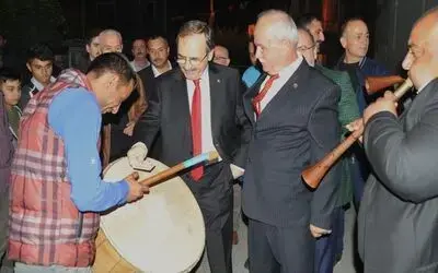 Bafra’da Cumhuriyet Kutlamasında Başkan Şahin’e Büyük İlgi