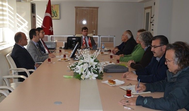 Bafra'da Kızılırmak DeltasıSaha Ziyaretleri Görüşüldü - Bafra Kaymakamı Ali Fuat Türkel başkanlığında, Kızılırmak Deltası saha ziyareti kapsamında değerlendirme toplantısı yapıldı.