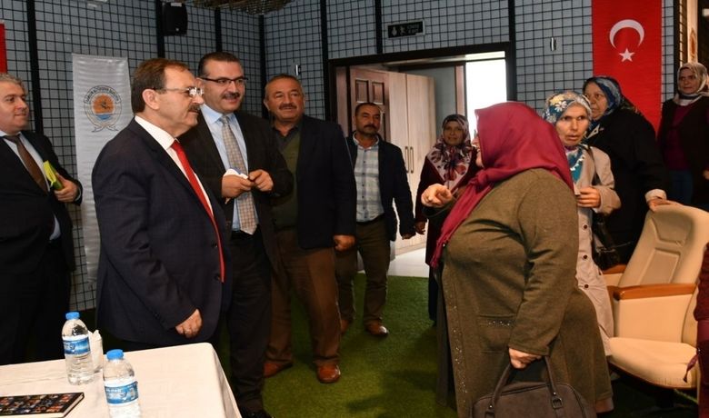 Başkan Şahin: “üreten Kadınların Yanındayız” - Samsun Büyükşehir Belediye Başkanı Zihni Şahin, hedefinde üretmek olan herkesin destekçisi olduklarını söyledi.