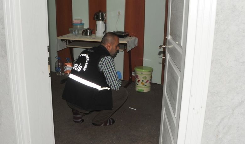 Kur'an Kursunun Sadaka Kutusundaki Paralar Çalındı - Samsun'un Bafra ilçesinde Kur'an kursunun sadaka kutusundaki paralar çalındı.