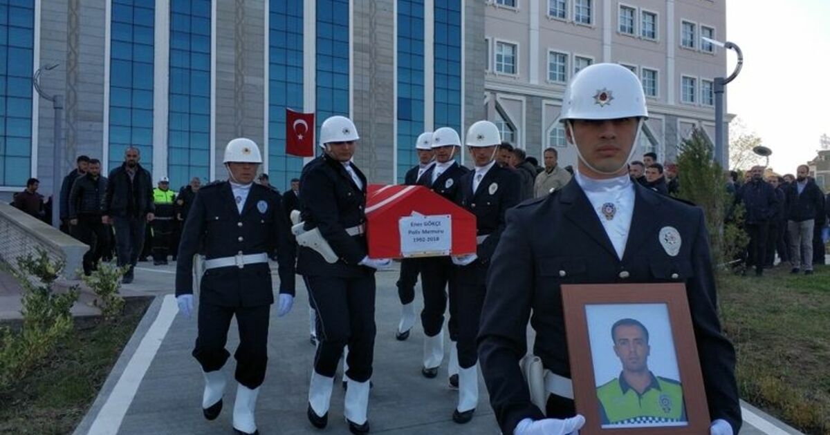 Kendini Vuran Polis İçin Tören Düzenlendi