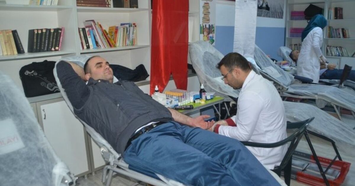 Veliler Ve Öğretmenlerden Kan Bağışı