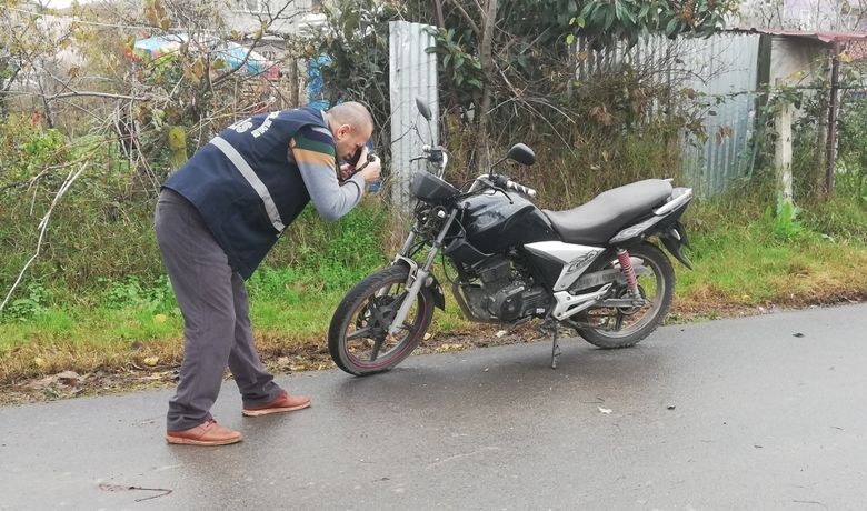 Çaldıkları Motosikleti ÇalıştıramayıncaTerk Edip Kaçtılar - Samsun'un Bafra ilçesinde acemi hırsızlar çaldıkları motosikleti çalıştıramayınca terk edip kaçtılar.