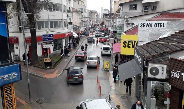 Alaçam Caddesi’nde Düğmeye Basıldı - Samsun Büyükşehir Belediye Başkanı Zihni Şahin, Alaçam Caddesi ve Yaşar Doğu Caddesi’nin baskı beton yapılması ve kaldırımlarının genişletilmesi için talimat verdi. 