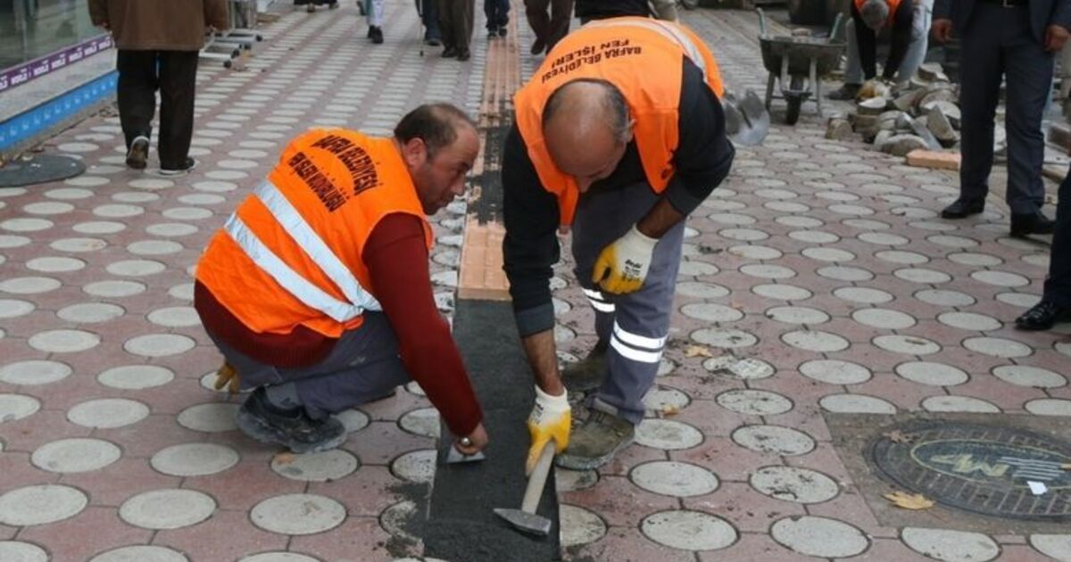 Sevgi Varsa Engel Yok