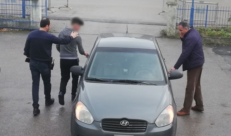 Cezaevinden Çıktığı Gece Okul Soydu - Samsun’un Bafra ilçesinde bir gün önce cezaevinden çıkan 16 yaşındaki bir çocuk, okul soyduğu gerekçesiyle gözaltına alındı.