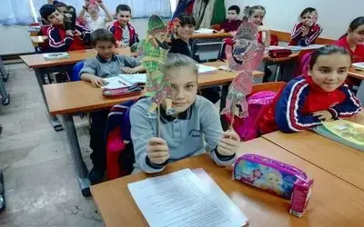 Fatih Ortaokulu Öğrencilerinden Hacivat-karagöz Etkinliği