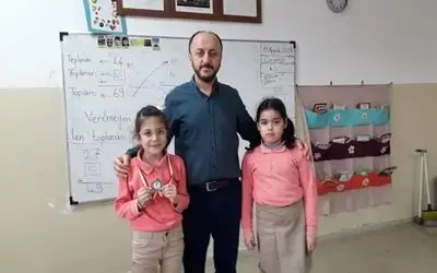 Melek Kalpli Minik Buğlem’e Yardım Severlilik Madalyası 