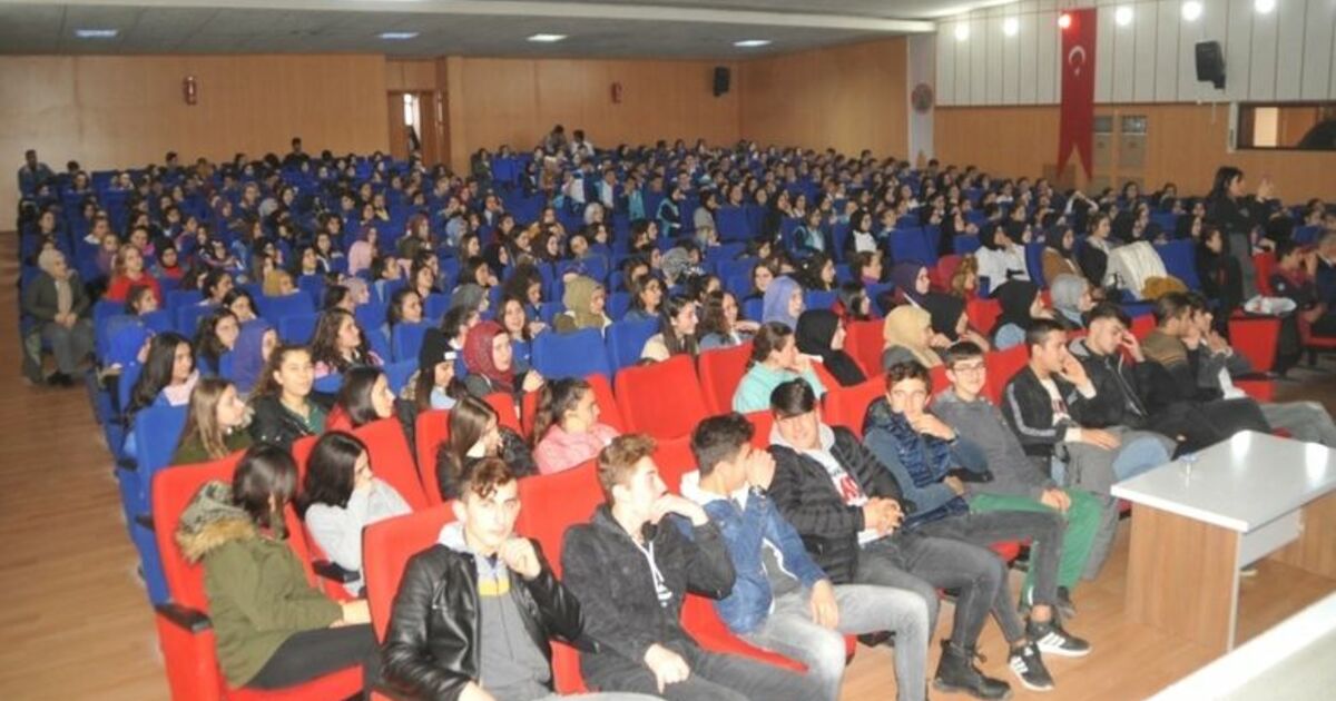 Bafra’da “sosyal Medya Ve Teknoloji Bağımlılığı” Semineri