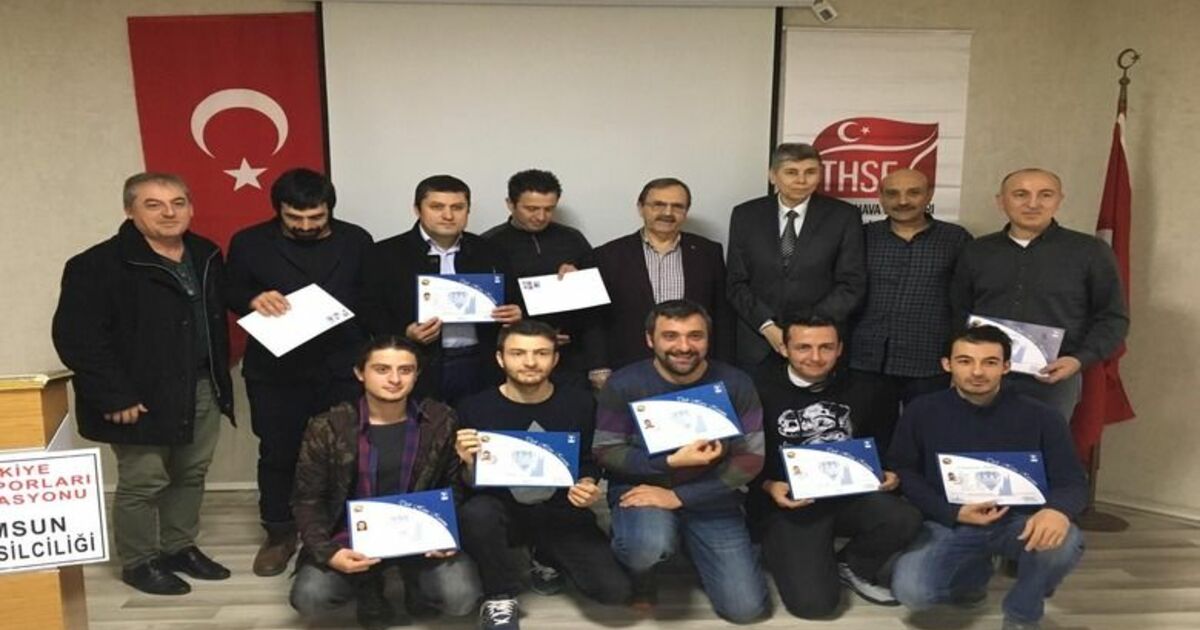 Bafralı Yamaç Paraşütçüleri P3 Pilot Belgelerine Kavuştu