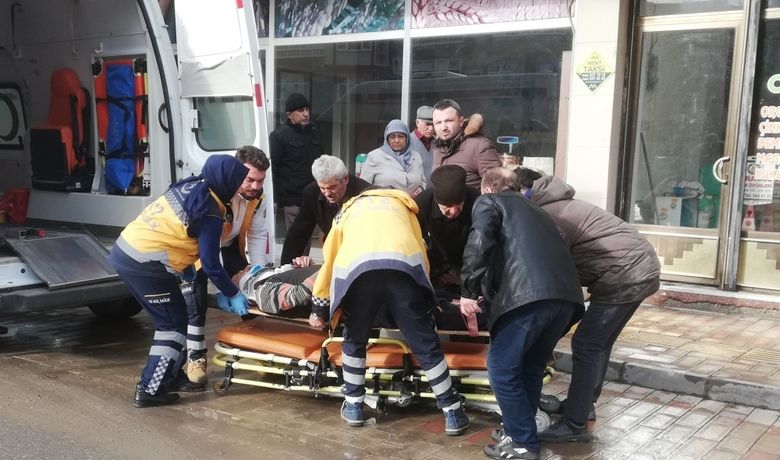Çatıdan Havalandırma BoşluğunaDüşen Yaşlı Adam Yaralandı - Samsun'un Bafra ilçesinde çatıdan havalandırma boşluğuna düşen yaşlı adam ağır yaralandı.