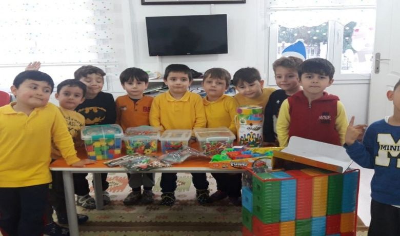 Altınyaprak İlkokulu' Na Yeni Yılda Yeni Oyuncaklar
