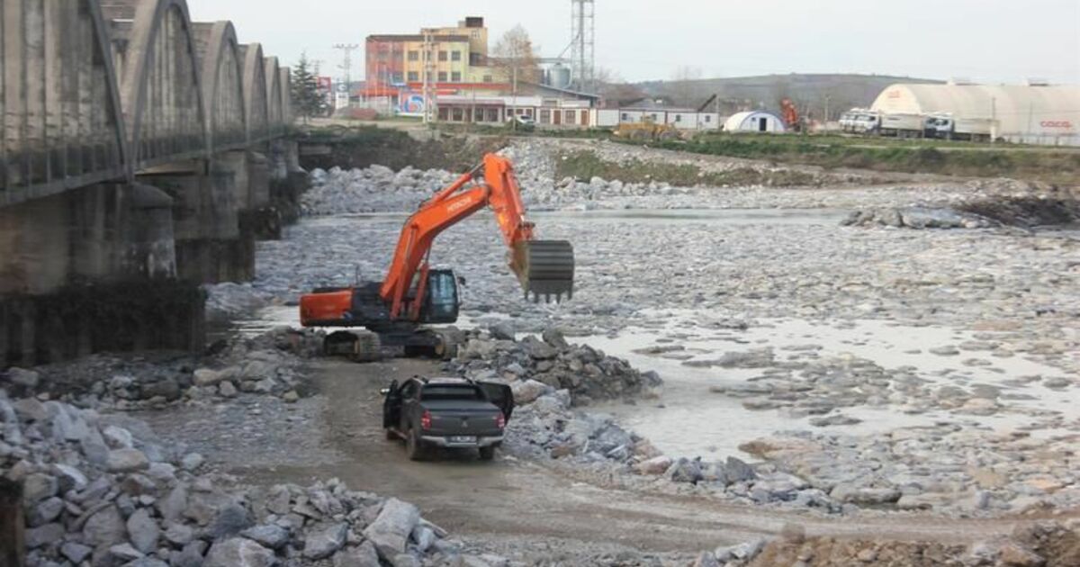 Köprüden Atlamak İsteyenler Bir Kez Daha Düşünün!