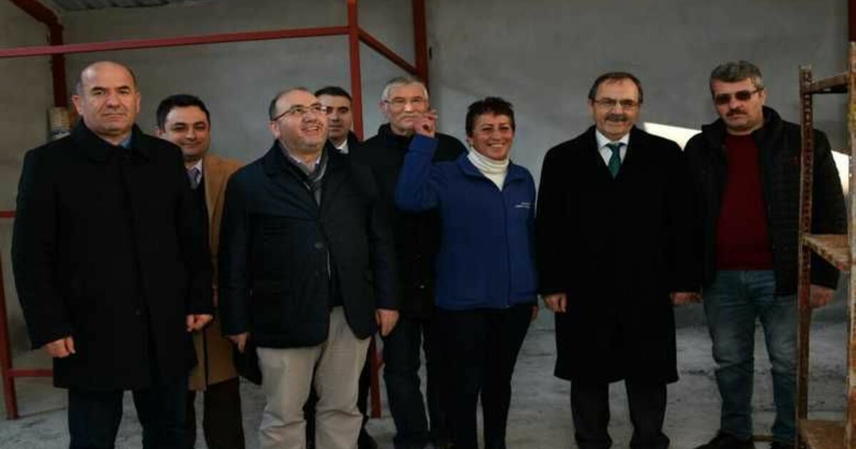 Zihni Şahin Sosyal Marketi İnceledi