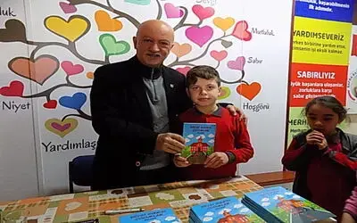 Şair Ve Yazar Oktay Zerrin Barbaros İlkokulunda
