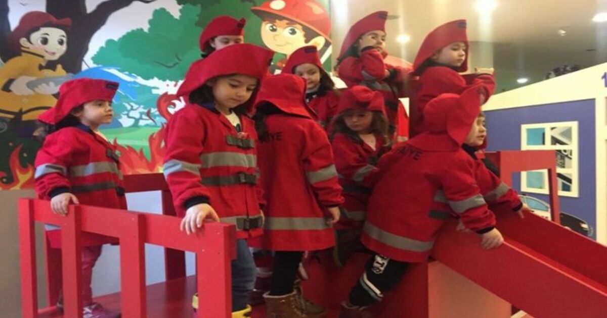 Altınyapraklı Minik Öğrencilerde Yangın Söndürme Heyecanı