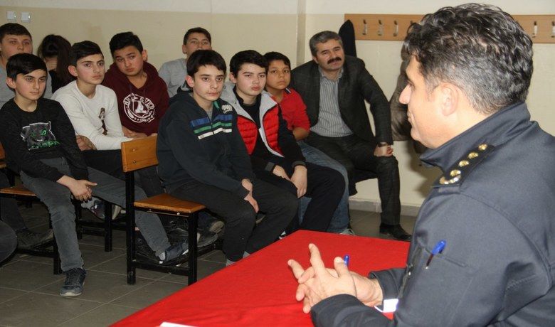 Bafra Emniyet Müdürü Gökdoğan, Polislik Mesleğini Tanıttı