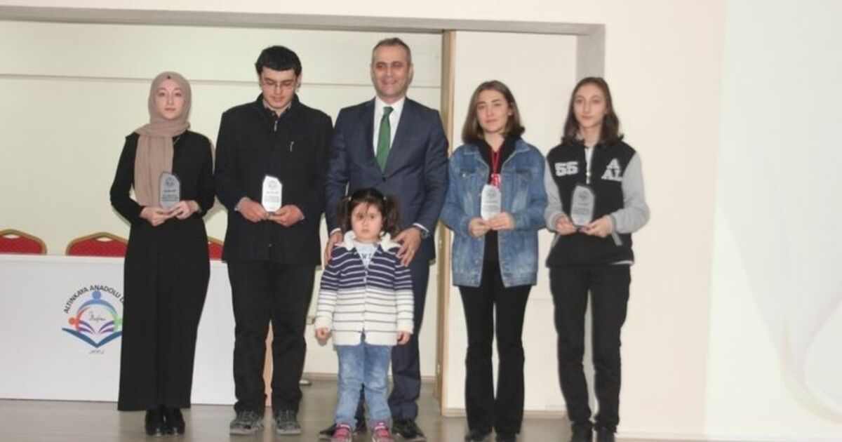 Bafra'da 25 Bin Öğrenci Karnelerini Aldı