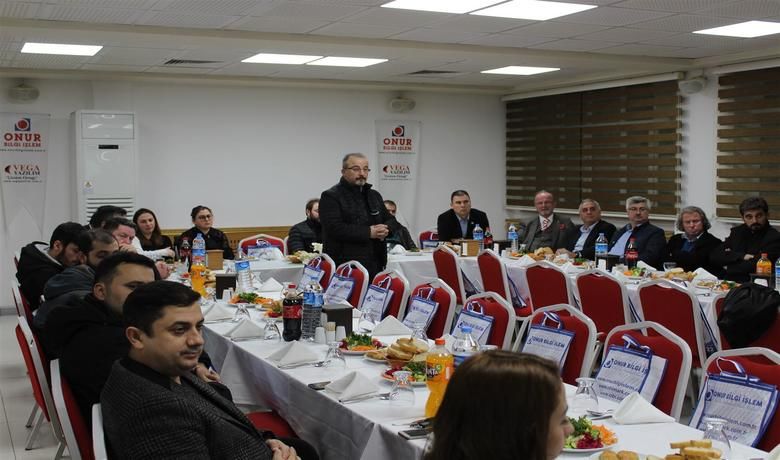Onur Bilgi İşlem’denMali Müşavirlere E-dönüşüm Semineri - Sponsorlu - Bafra’da 30’yıldır Bilgi İşlem sektöründe ilklere imza atan Onur Bilgi işlem, Bafra’daki Mali Müşavirlere E-Dönüşüm semineri verdi.