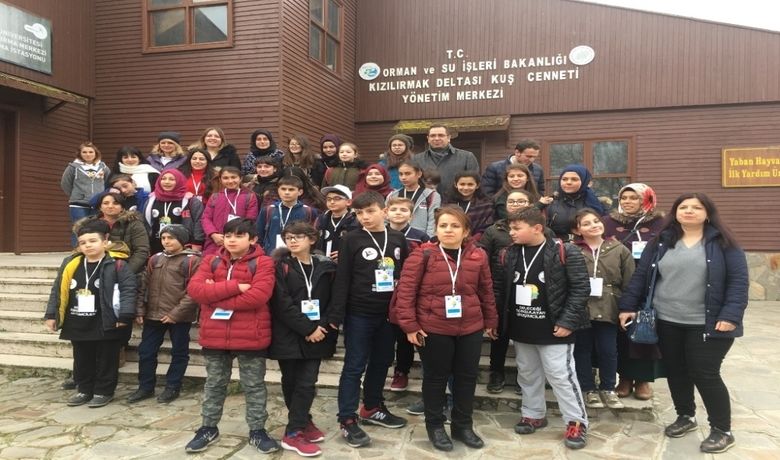 Geleceği Sorgulayan Girişimciler Samsun’da - 4004-Doğa Eğitimi ve Bilim Okulları (2018) kapsamında TÜBİTAK tarafından desteklenen Geleceği Sorgulayan Girişimciler isimli projenin açılışı bir otelde yapıldı.