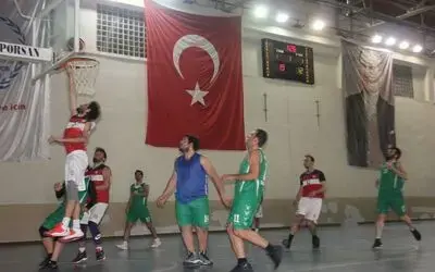 Basketbolda Bafra Belediyesi 2'de 2 Yaptı