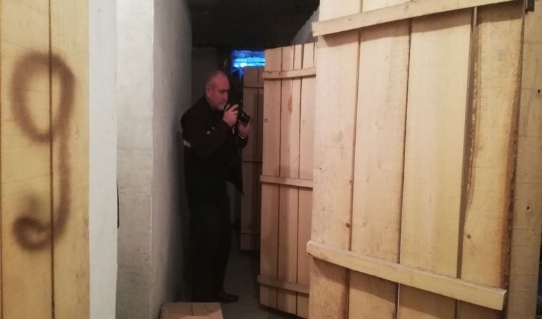 Odunluktan Bir Çuval Ceviz Çalındı - Samsun'un Bafra ilçesinde bir apartmanın odunluğundan 1 çuval ceviz çalındı.