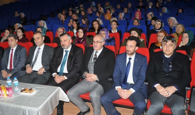 Bafra'da Dünya Kanser Günü Etkinliği - Samsun’un Bafra ilçesinde, İlçe Sağlık Müdürlüğü tarafından 4 Şubat Dünya Kanser Günü dolayısıyla kadınlara yönelik farkındalık semineri düzenlendi.