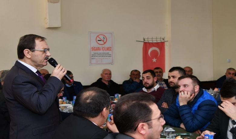 Başkan Şahin: “atakumlulara Hizmet Gönül İşi” Başkan ZihniŞahin, Lozan Caddesi Ve Cumhuriyet Mahallesi Esnafıyla Buluştu - Samsun Büyükşehir Belediye Başkanı Zihni Şahin, Atakum'da esnafla bir araya geldi. Büyük ilgi gören Şahin, "Memleketimize hizmet bizim için gönül işidir. Atakumlular için gece-gündüz çalışacağız" dedi.