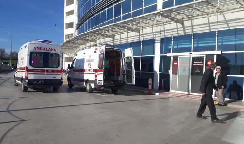 Fazla Miktarda İlaç İçen Kişi Samsun’a Sevk Edildi - Samsun’un Bafra ilçesinde çok miktarda ilaç içen bir kişi, hayati tehlikesinin bulunduğu gerekçesiyle Samsun’a sevk edildi.
